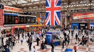 A Walk Through The London Victoria Station London England [upl. by Eimaj]